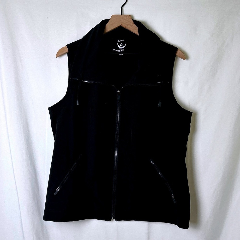 Zenergy by Chico's Women Full Zip Funnel Neck Active Vest Size 2/L Black Active